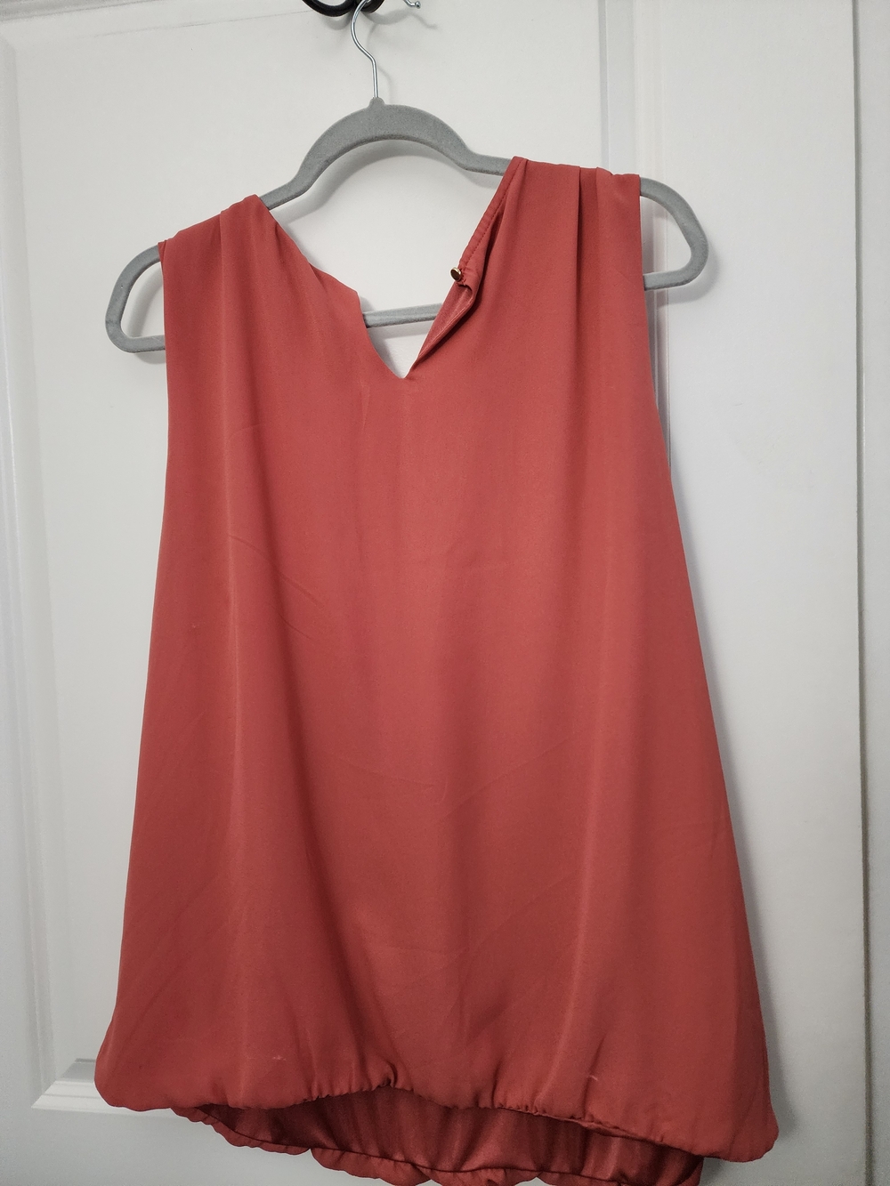 5/$30 Sleeveless Pleated Bubble-Hem Top in Dusty Rose - Picture 5 of 5